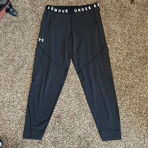 Womens under armour joggers, size medium, black